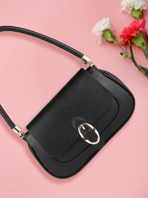 

Mast & Harbour Black Structured Handheld Bag