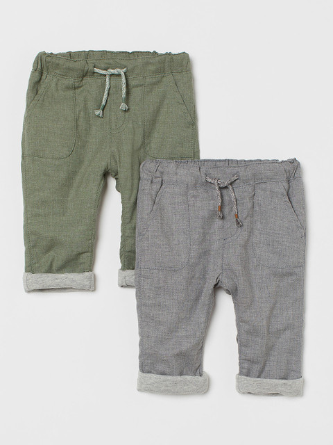 

H&M Boys Pack of 2 Green & Grey Solid Cotton Trousers