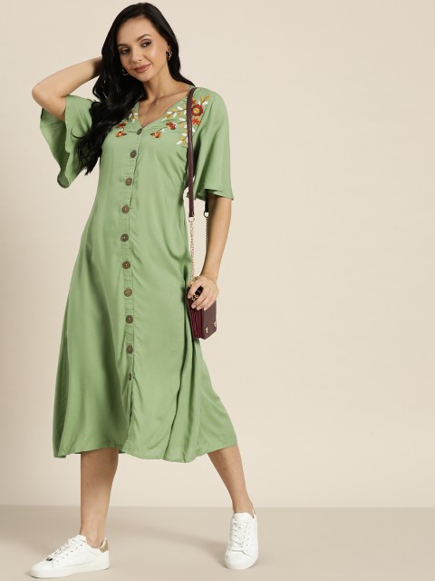 

Sangria Green A-Line Midi Dress with Flared Sleeves