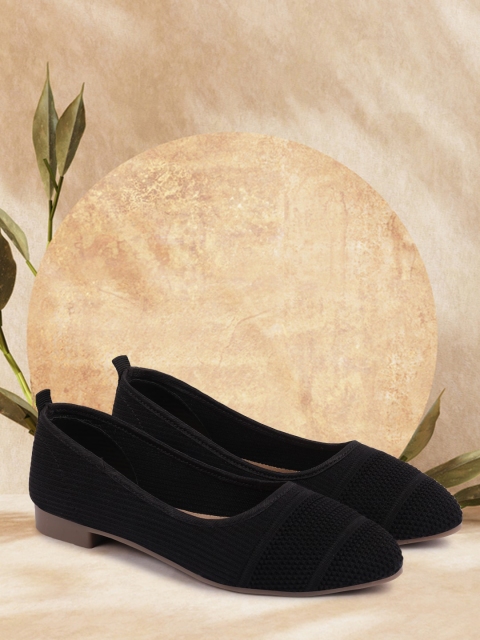 

Alishtezia Women Black Ballerinas with Bows Flats