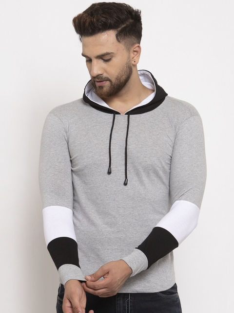 

KATSO Men Grey & White Colourblocked Slim Fit T-shirt