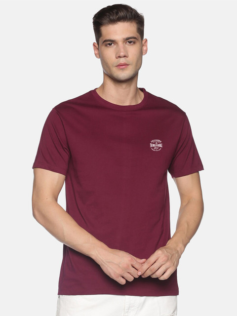 

MASH UNLIMITED Men Maroon Slim Fit T-shirt
