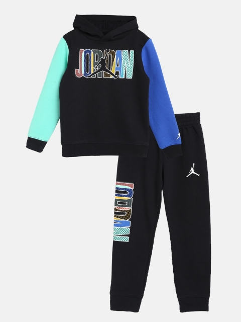 

Jordan Boys Black & Sea Green Colourblocked T-shirt with Trousers