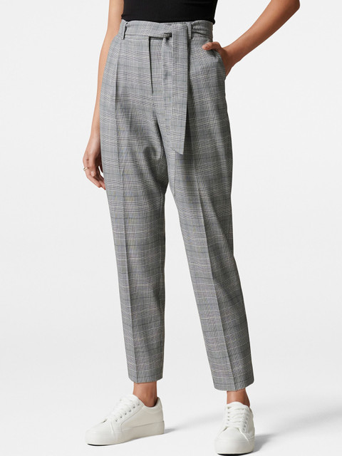 

Forever New Women Grey Checked Tapered Fit High-Rise Pleated Trousers