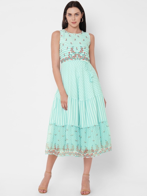 

ZOLA Blue Floral Midi Dress