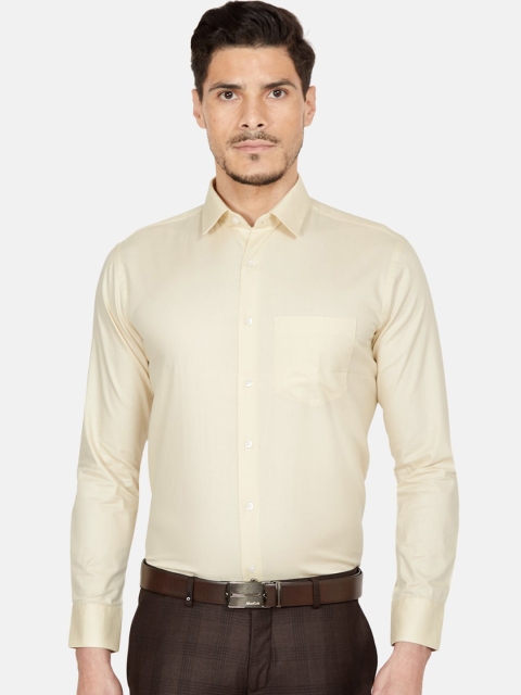 

Oxemberg Men Cream-Coloured Slim Fit Opaque Casual Shirt