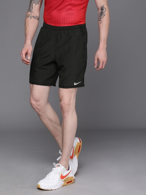 

Nike Men Black Dri-FIT Challenger Wild Run 7" Brief-Lined PR SHR Running Shorts