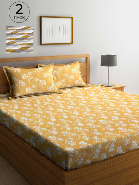 

Arrabi Green & Yellow Floral 300 TC 2 King Bedsheet with 4 Pillow Covers