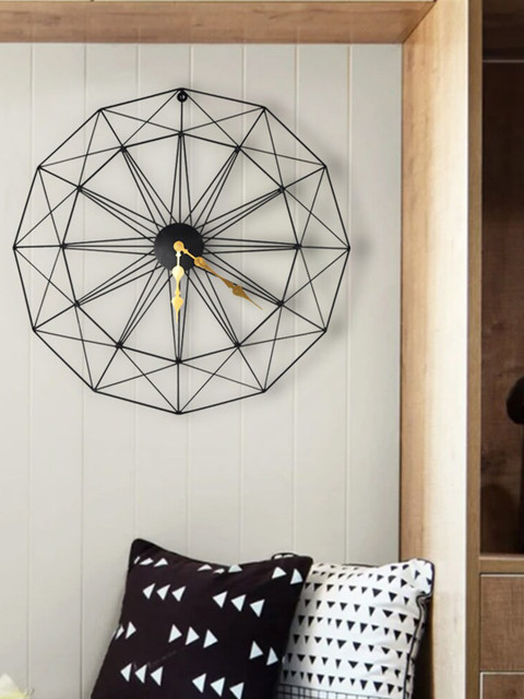 

THE ARTMENT Black & Gold-Toned Textured Geometric Contemporary Wall Clock