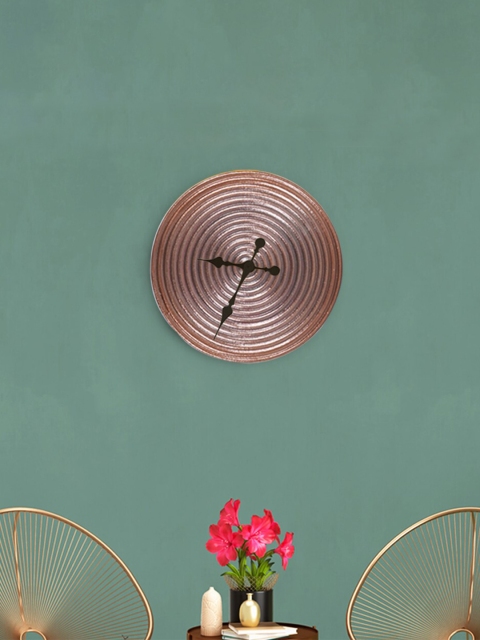 

THE ARTMENT Brown & Black Contemporary Wall Clock