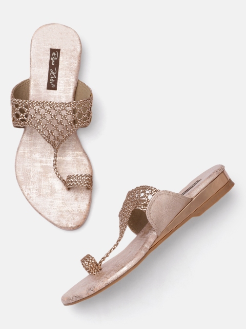 

Raw Hide Women Copper-Toned Solid Casual One Toe Flats