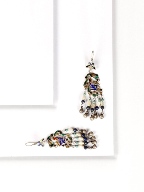 

SANGEETA BOOCHRA Silver-Toned Contemporary Drop Earrings