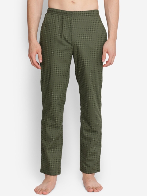 

Turtle Men Green Solid Pyjama