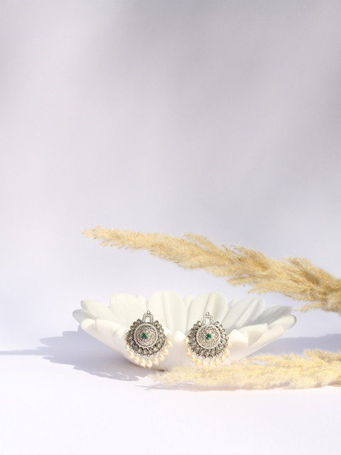 

SANGEETA BOOCHRA Silver-Toned Contemporary Studs Earrings