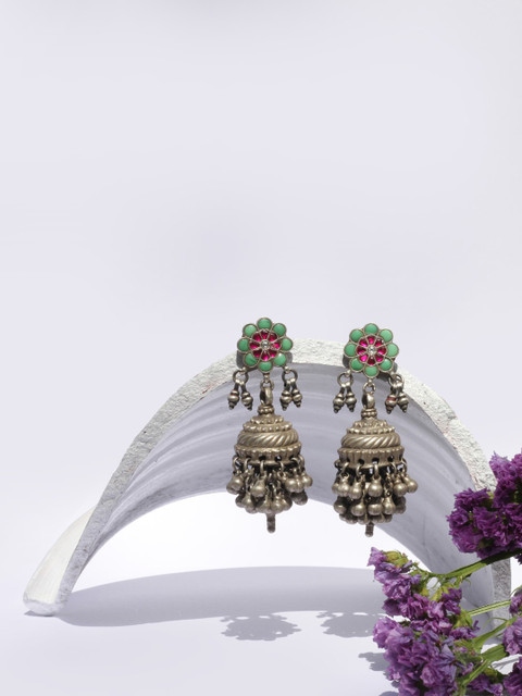 

SANGEETA BOOCHRA Silver-Toned Contemporary Jhumkas Earrings