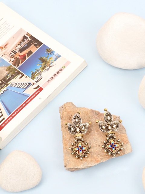 

SANGEETA BOOCHRA Silver-Toned Contemporary Drop Earrings