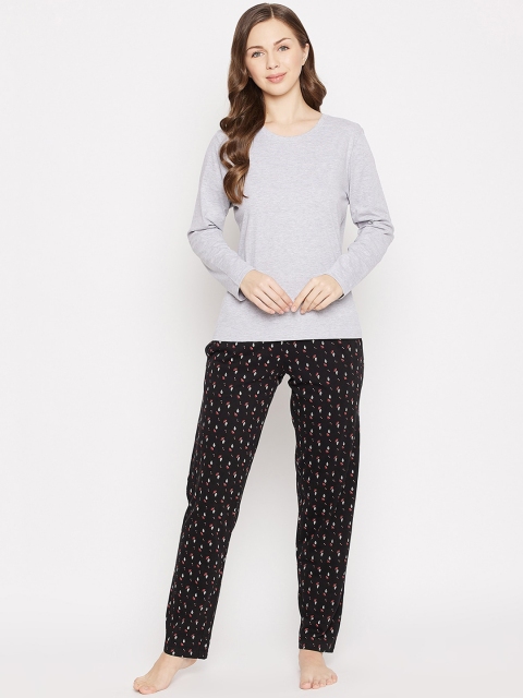 

Clovia Women Grey & Black Pure Cotton Sleep Top & Pyjama Set