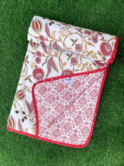 

BELLA CASA Pink Floral Printed Reversible100 % Cotton Single 180 GSM AC Dohar