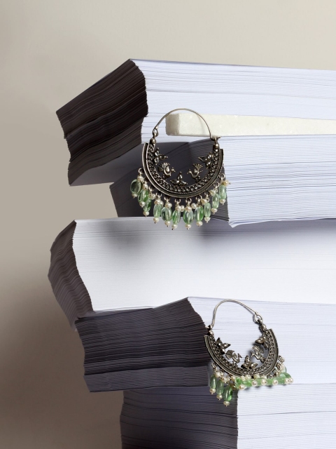 

SANGEETA BOOCHRA Silver-Toned & Green Circular Hoop Earrings