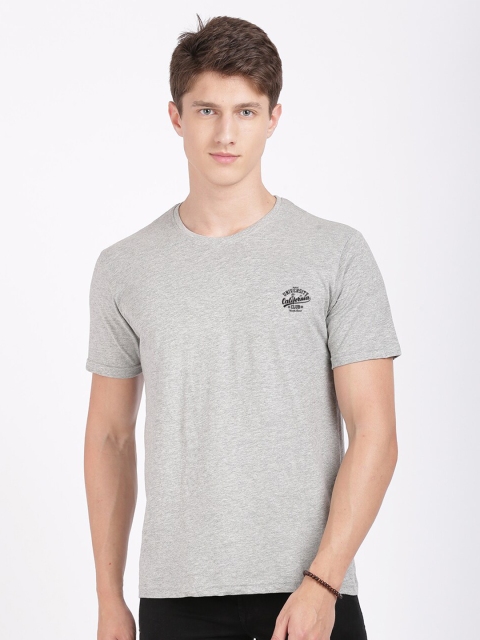 

MASH UNLIMITED Men Grey Solid Slim Fit T-shirt