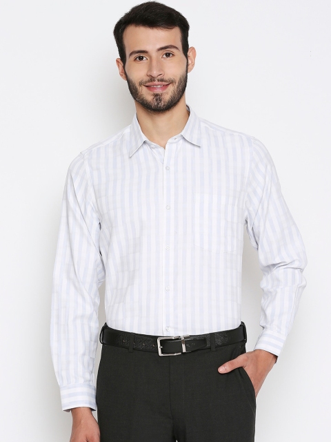 

Solemio Men Off White & Blue Striped Formal Shirt