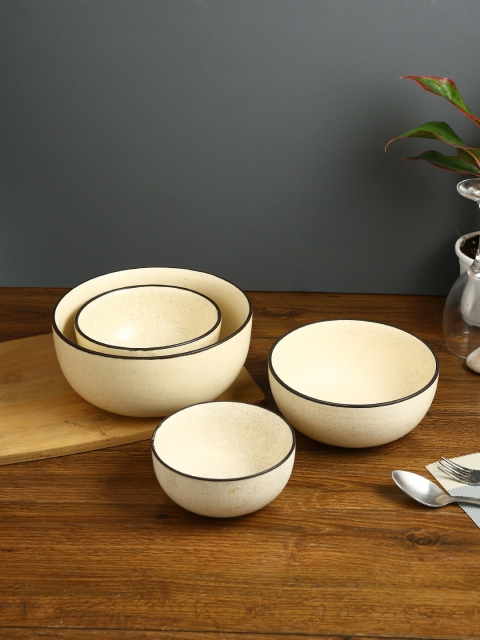 

Aapno Rajasthan Set Of 4 White Textured Ceramic Bowls