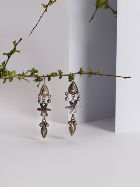 

SANGEETA BOOCHRA Silver-Toned Contemporary Earrings
