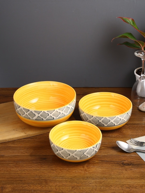 

Aapno Rajasthan Set Of 3 Yellow & Grey Printed Ceramic Bowls
