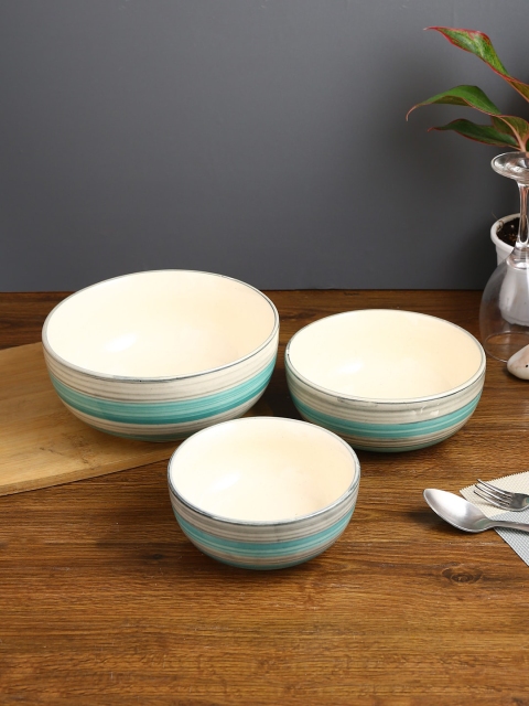 

Aapno Rajasthan Set of 3 Grey & Blue Ceramic Bowls