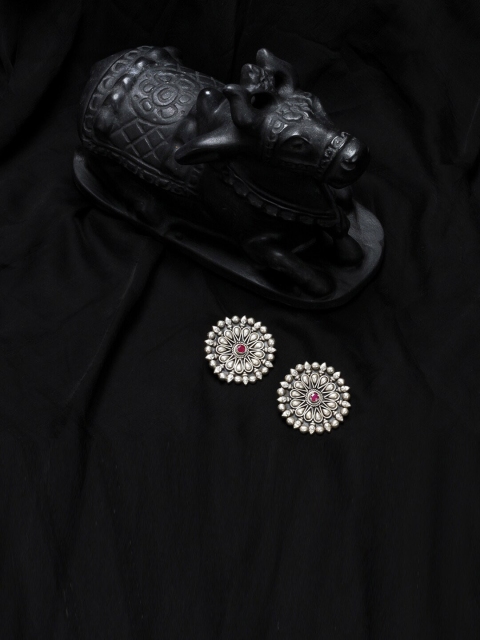 

SANGEETA BOOCHRA Silver-Toned & Red Floral Studs Earrings