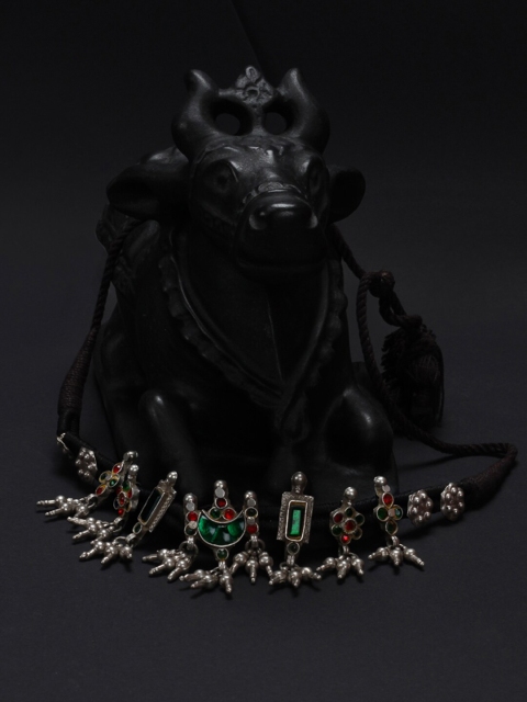 

SANGEETA BOOCHRA Silver & Red Handcrafted Necklace
