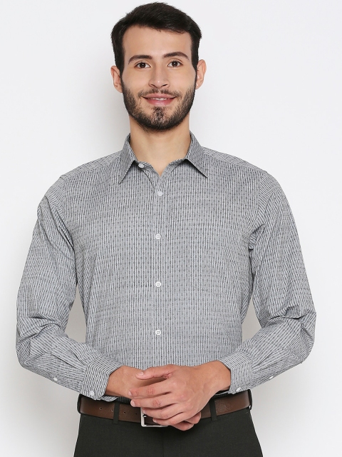 

Solemio Men Grey Opaque Printed Formal Shirt