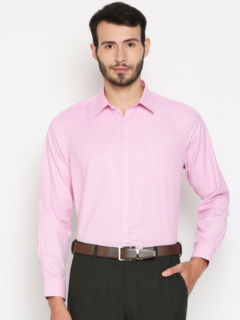 

Solemio Men Pink Checked Formal Shirt