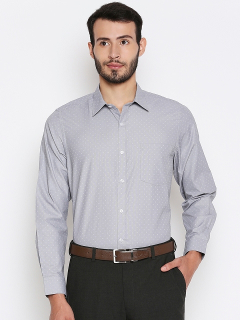 

Solemio Men Grey Opaque Checked Formal Shirt