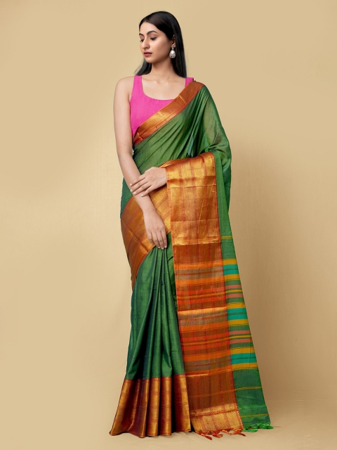 

Unnati Silks Women Green & Gold-Toned Pure Cotton Solid Sustainable Narayan Peth Saree