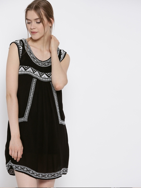 

FOREVER 21 Women Black Embroidered A-Line Dress