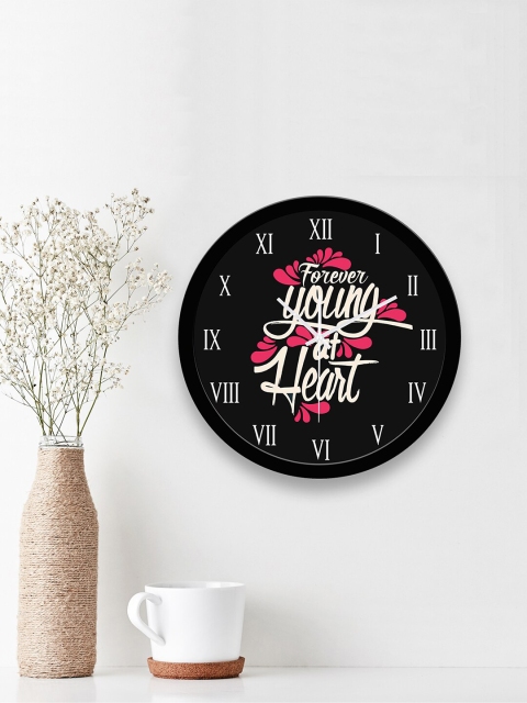 

WENS Black & White Printed Contemporary 29 cm Wall Clock