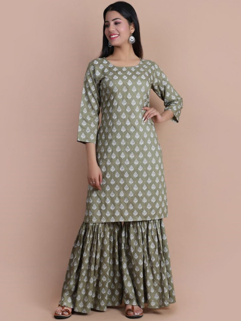 

PNEHA Women Green Panelled Kurta with Sharara
