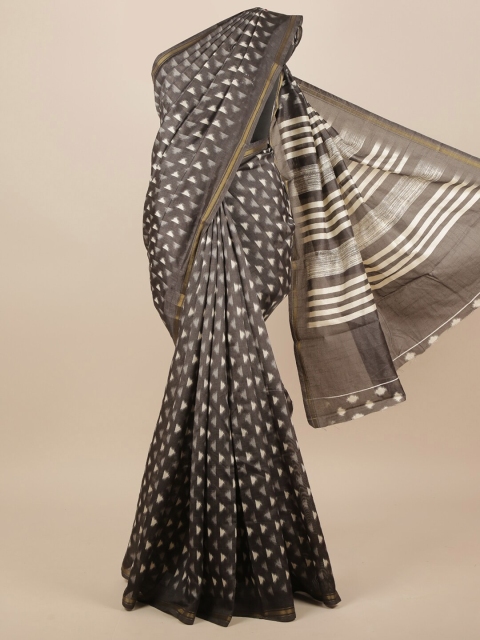 

Pothys Grey & Off White Geometric Printed Saree