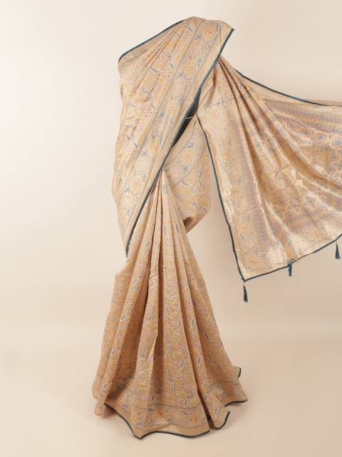 

Pothys Beige & Peach-Coloured Floral Printed Saree
