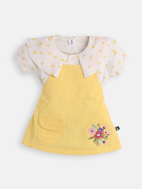 

Little Folks Infant Girls Yellow Solid Cotton Dungarees With Printed T-Shirt