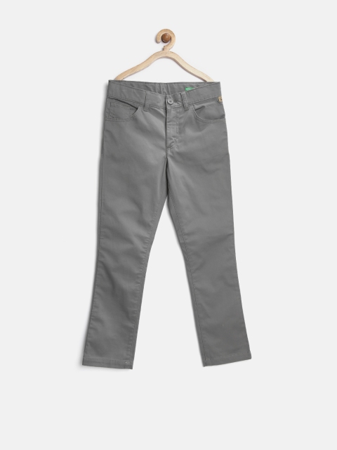 

United Colors of Benetton Boys Grey Solid Regular Fit Flat-Front Trousers
