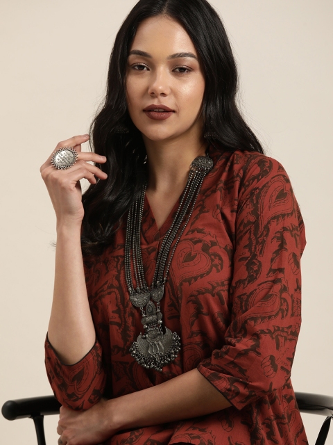 

Taavi Women Maroon & Black Bagru Hand Block Print Regular Top with V Neck Detail