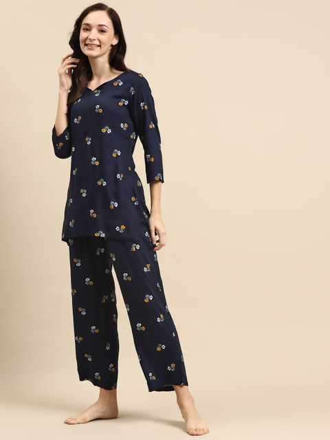 

Prakrti Women Navy Blue & White Floral Printed Pyjama Set