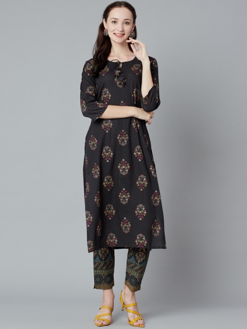 

PIROH Women Black Ethnic Motifs Printed Regular Kurta with Trousers