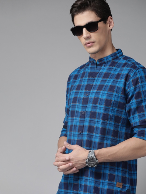 

Roadster Men Blue Pure Cotton Regular Fit Tartan Checks Casual Shirt