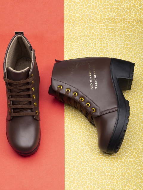 

DEAS Brown Block Heeled Boots