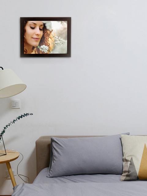 

WENS Brown Solid Table Top Photo Frame