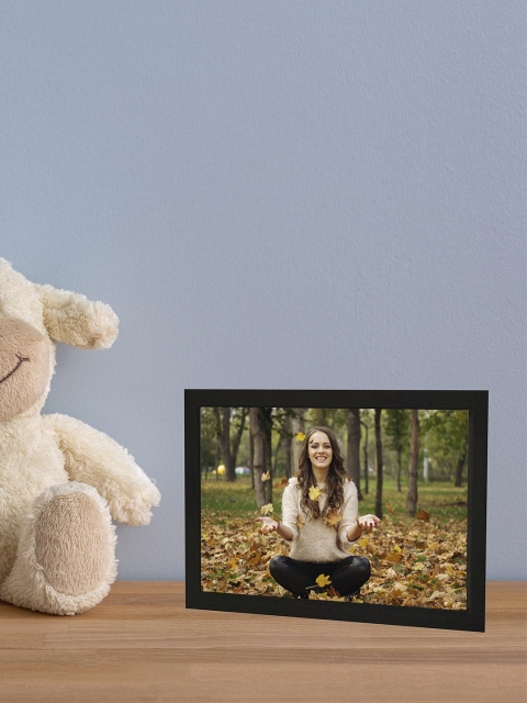 

WENS Black Solid Table Top Photo Frame