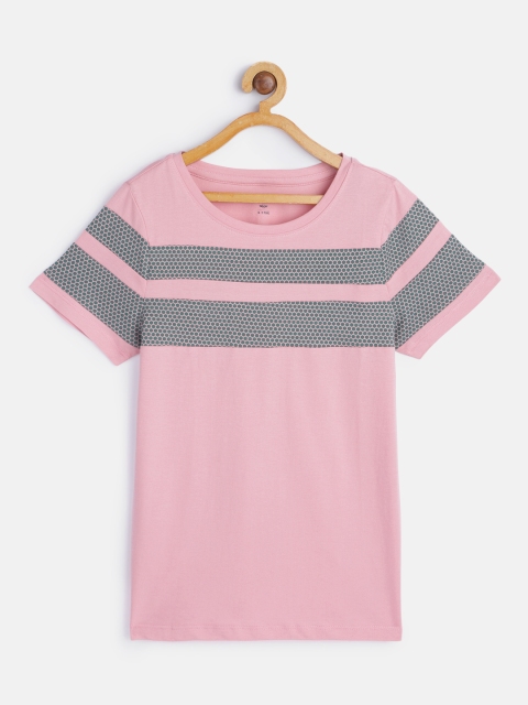 

UTH by Roadster Girls Pink Geometric Printed Round Neck Pure Cotton Regular T-shirt